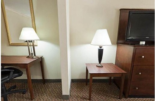 Breaux Bridge Hotel | Holiday Inn Express Breaux Bridge by IHG