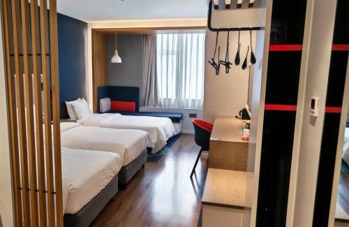 Jinniu Hotel | Holiday Inn Express Chengdu North Railway Station by IHG - Near Panda Base, Near Chunxi Road