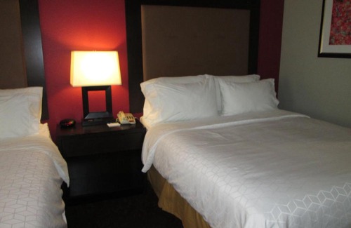 Cloverdale Hotel | Holiday Inn Express Cloverdale - Greencastle by IHG