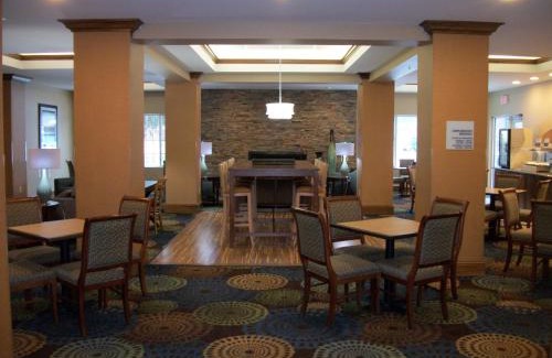 Cortland Hotel | Holiday Inn Express - Cortland by IHG