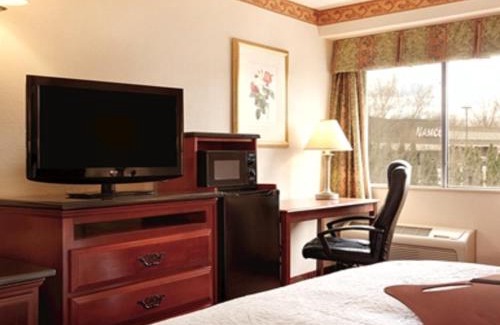 Rocky Hill Hotel | Holiday Inn Express Hartford South - Rocky Hill by IHG