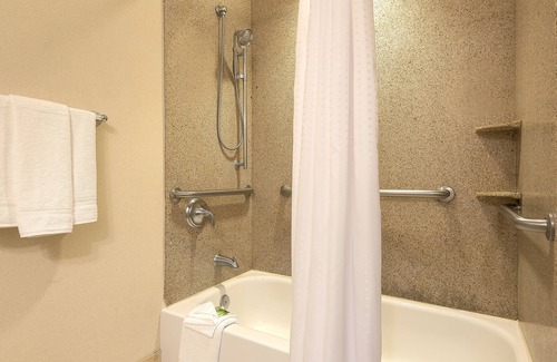 Haskell Hotel | Holiday Inn Express Haskell - Wayne Area by IHG