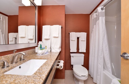 North Ocean City Hotel | Holiday Inn Express Hotel & Suites Ocean City by IHG