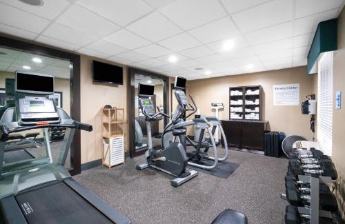Cannonsburg Hotel | Holiday Inn Express Hotel & Suites Ashland by IHG