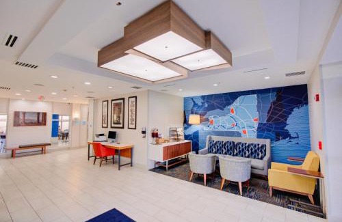 Chester Hotel | Holiday Inn Express Hotel & Suites Chester by IHG