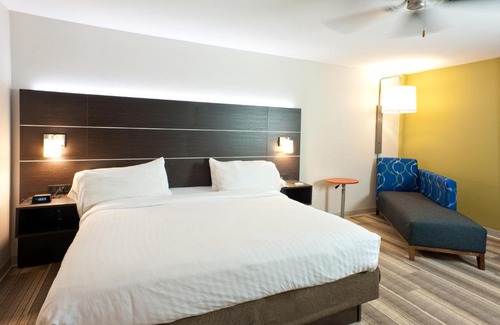 Scott Hotel | Holiday Inn Express Hotel & Suites Scott-Lafayette West by IHG