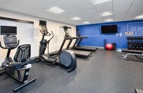 Defiance Hotel | Holiday Inn Express Hotel & Suites Defiance by IHG