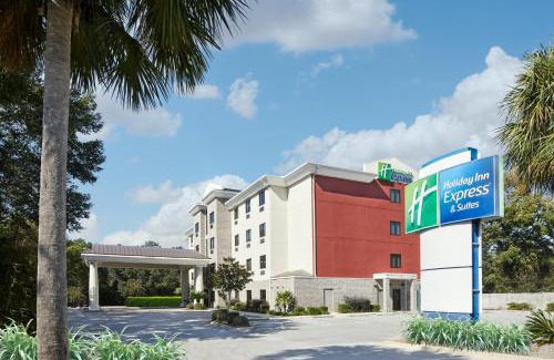 West Pensacola Hotel | Holiday Inn Express Hotel & Suites Pensacola-West Navy Base by IHG