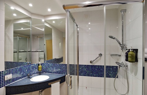 Case Nuove Hotel | Holiday Inn Express Milan - Malpensa Airport by IHG