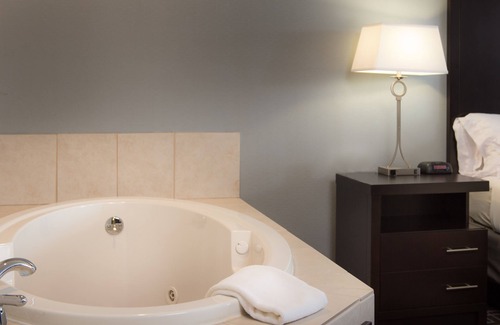 Le Claire Hotel | Holiday Inn Express Le Claire Riverfront-Davenport by IHG