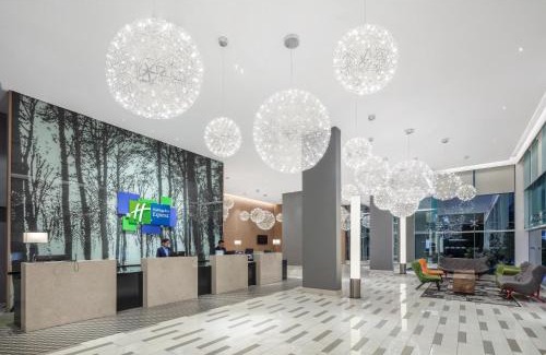 Downtown Kota Kinabalu Hotel | Holiday Inn Express Kota Kinabalu City Centre by IHG