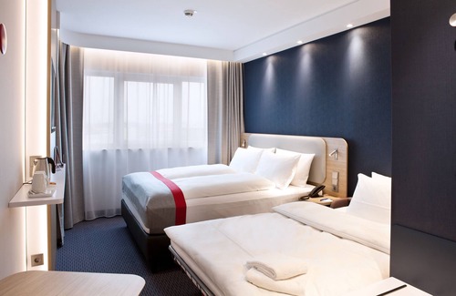 Oberhausen Hotel | Holiday Inn Express Oberhausen by IHG