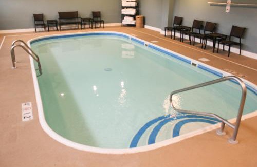 Osage Beach Hotel | Holiday Inn Express Osage Beach - Lake of the Ozarks by IHG