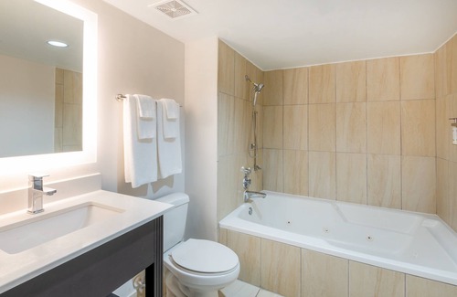 Bensalem Hotel | Holiday Inn Express Philadelphia NE - Bensalem by IHG