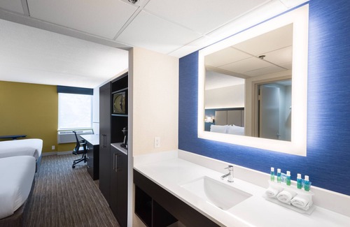 Ramsey Hotel | Holiday Inn Express Ramsey-Mahwah by IHG