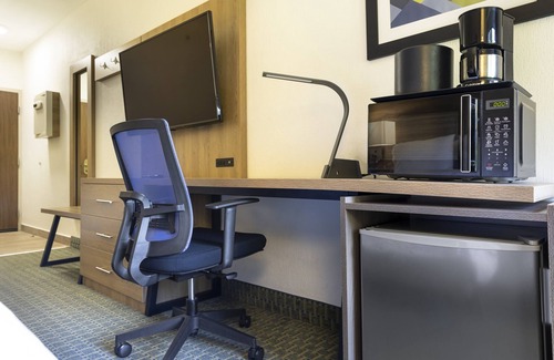 Cacique Hotel | Holiday Inn Express San Jose Costa Rica Airport by IHG