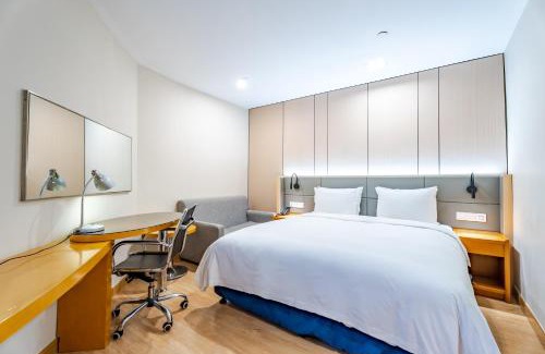 Jinqiao Hotel | Holiday Inn Express Shanghai Jinqiao Central by IHG