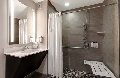 Rosedale Hotel | Holiday Inn Express & Suites Kansas City KU Medical Center by IHG