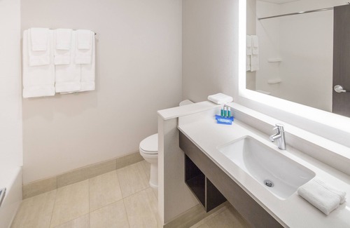 Whitestown Hotel | Holiday Inn Express & Suites Indianapolis NW - Zionsville by IHG