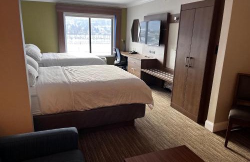 Williamsport Hotel | Holiday Inn Express & Suites Williamsport by IHG