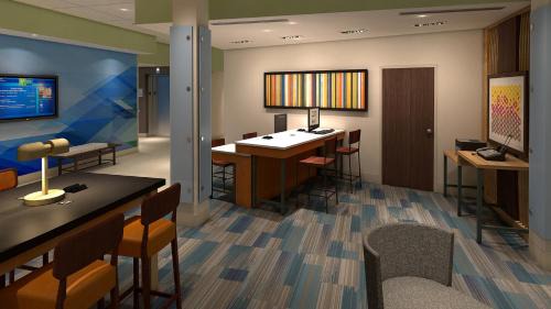 Dodge City Hotel | Holiday Inn Express & Suites - Dodge City by IHG