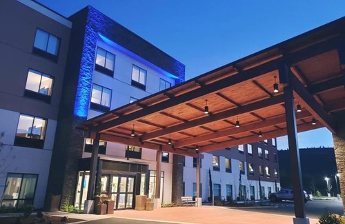 The Dalles Hotel | Holiday Inn Express & Suites - The Dalles by IHG