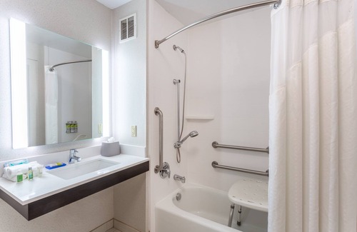 White Haven Hotel | Holiday Inn Express & Suites White Haven - Poconos by IHG