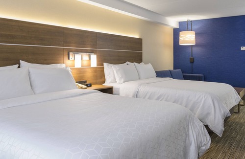 North Bay Hotel | Holiday Inn Express & Suites North Bay by IHG