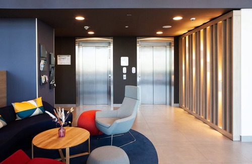 Monheim Hotel | Holiday Inn Express & Suites Monheim Am Rhein by IHG