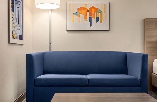 Greenville Downtown Hotel | Holiday Inn Express & Suites Greenville - Downtown by IHG