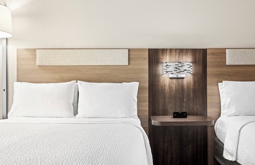 Maryvale Hotel | Holiday Inn Express & Suites Phoenix West Tolleson by IHG