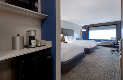 Wyoming Hotel | Holiday Inn Express & Suites Grand Rapids South - Wyoming by IHG