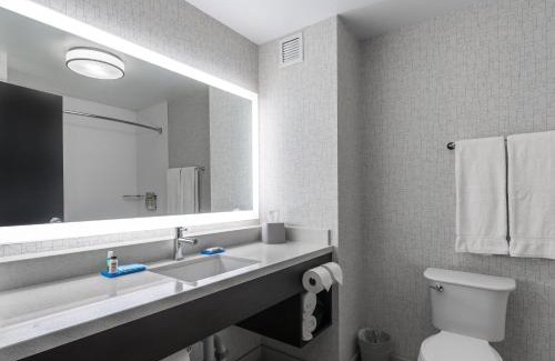 Dilworth Mountain Estates Hotel | Holiday Inn Express & Suites Kelowna - East by IHG