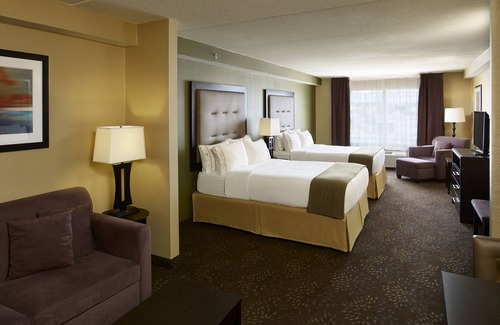 Timmins Hotel | Holiday Inn Express & Suites Timmins by IHG