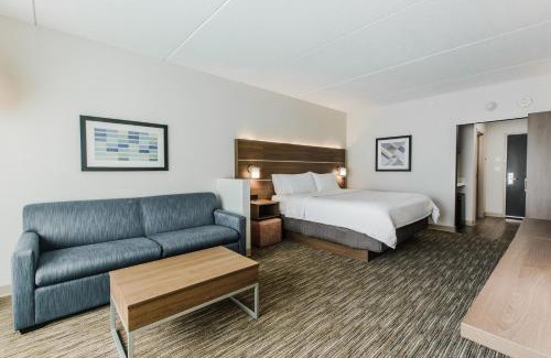 Welland Hotel | Holiday Inn Express & Suites - Welland