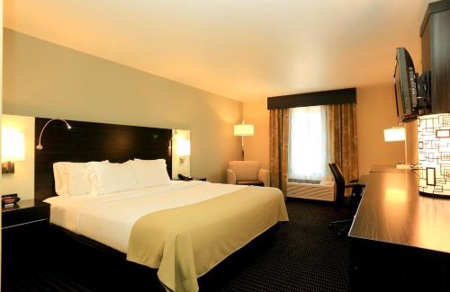 Marion Hotel | Holiday Inn Express & Suites Marion Northeast by IHG