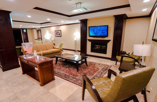 Pampa Hotel | Holiday Inn Express & Suites Pampa by IHG