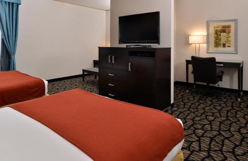 Fort Lewis Hotel | Holiday Inn Express & Suites Tacoma South - Lakewood by IHG