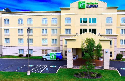 Lindbergh Lawns Hotel | Holiday Inn Express Syracuse-Fairgrounds by IHG