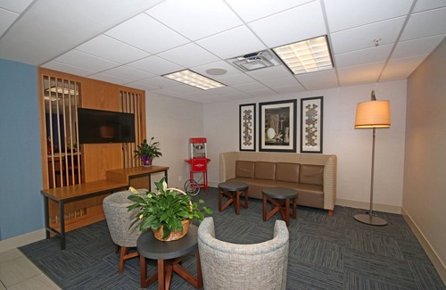 Troutville Hotel | Holiday Inn Express Troutville by IHG
