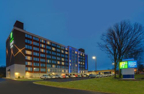 Fort Washington Hotel | Holiday Inn Express & Suites Ft. Washington - Philadelphia by IHG