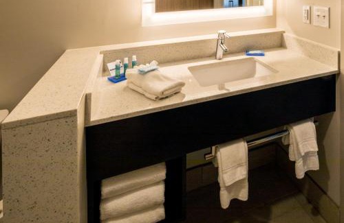 North Augusta Hotel | Holiday Inn Express - North Augusta South Carolina by IHG