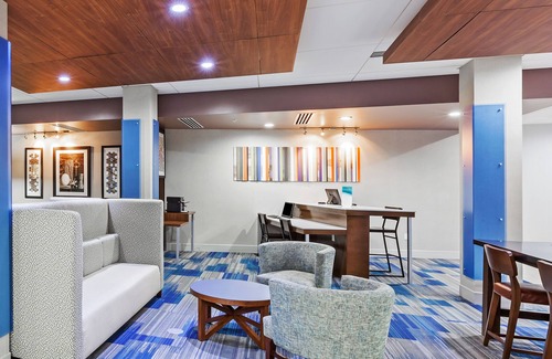Sand Springs Hotel | Holiday Inn Express & Suites Tulsa West - Sand Springs by IHG