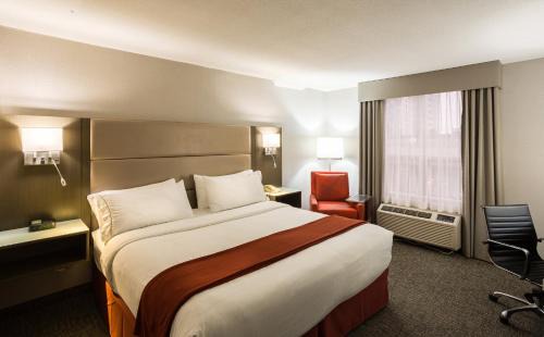Metrotown Hotel | Holiday Inn Express Vancouver-Metrotown (Burnaby)