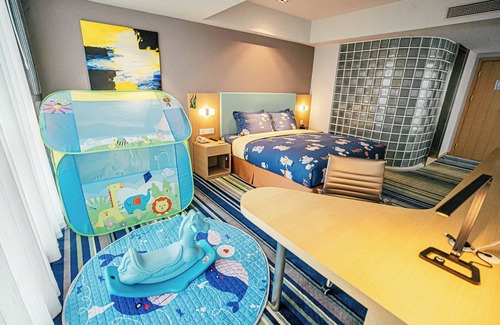 Bayuquan District Hotel | Holiday Inn Express Yingkou Onelong Plaza by IHG