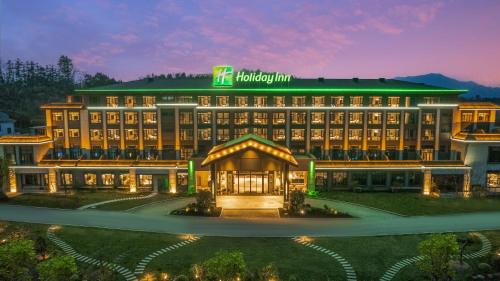 Chizhou Hotel | Holiday Inn Jiuhua Mountain Hot Spring by IHG