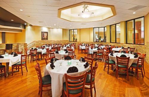 Johnson City Hotel | Holiday Inn Johnson City by IHG