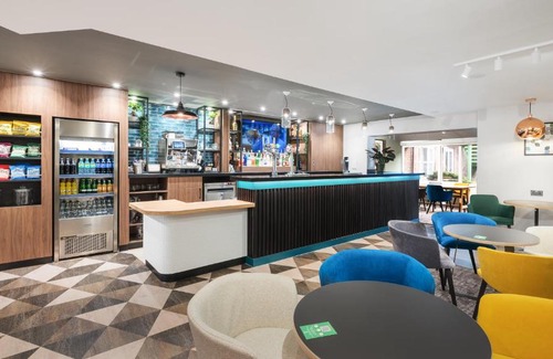 Aldermaston Wharf Hotel | Holiday Inn Reading West by IHG