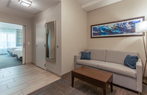 Jefferson City Hotel | Holiday Inn & Suites - Jefferson City by IHG