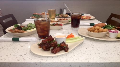 South End Hotel | Holiday Inn Tacoma Mall by IHG
